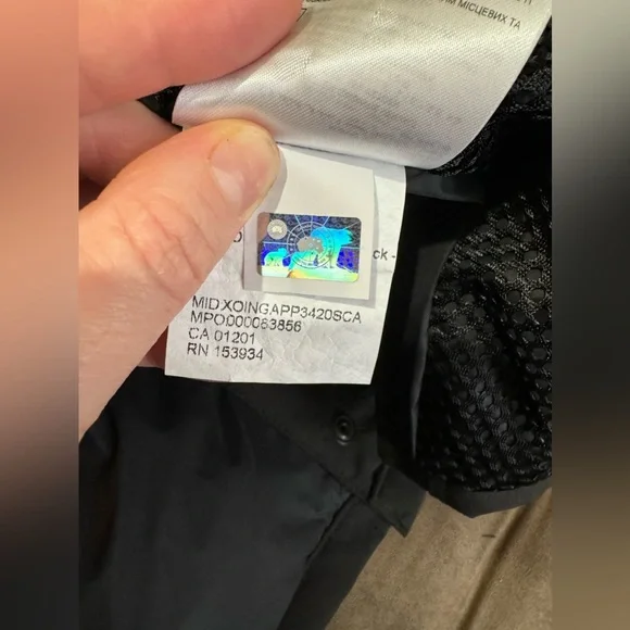 Canada Goose Shelburne Water Resistant 625 Fill Power Down Parka - Picture 15 of 16